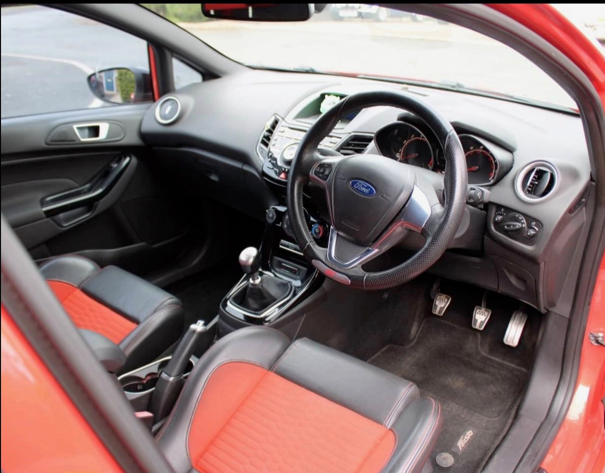 2015 Ford Fiesta ST-2